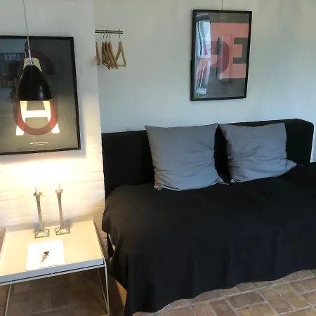 Kathrines לינה וארוחת בוקר 4*