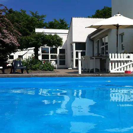 לינה וארוחת בוקר Kathrines